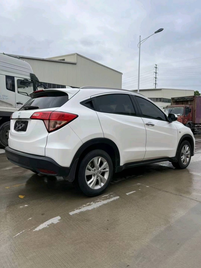 东莞17年本田缤智7