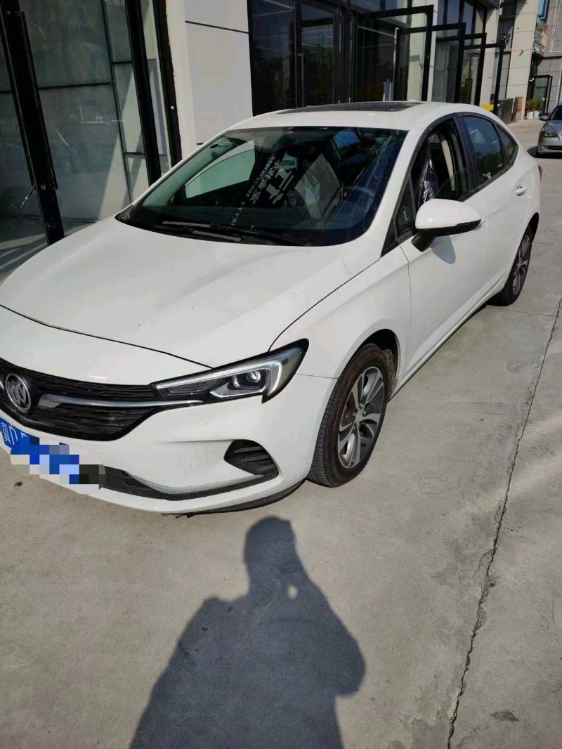 武汉22年别克威朗2