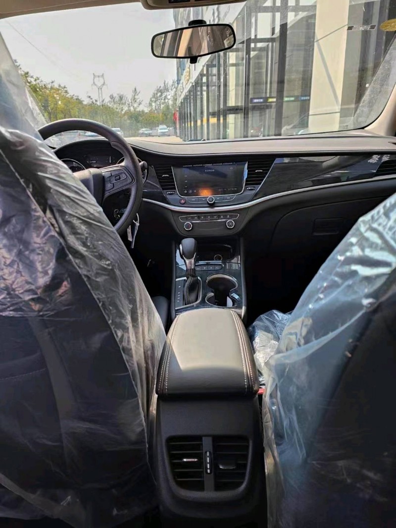 武汉22年别克威朗6