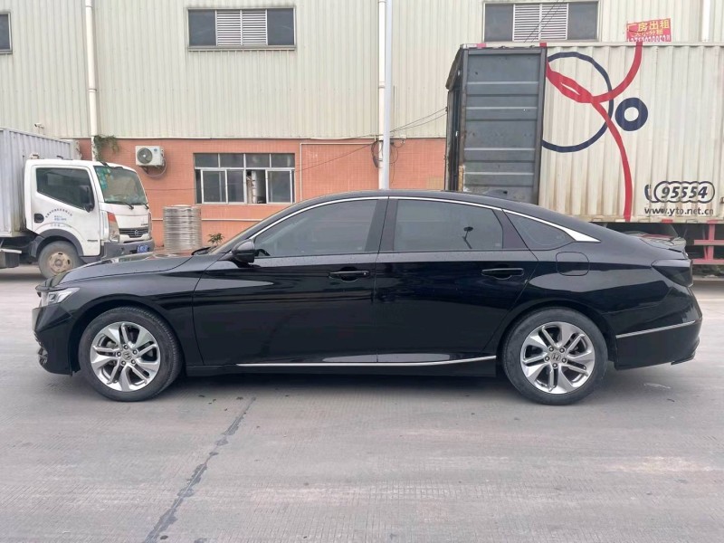 东莞20年本田雅阁8