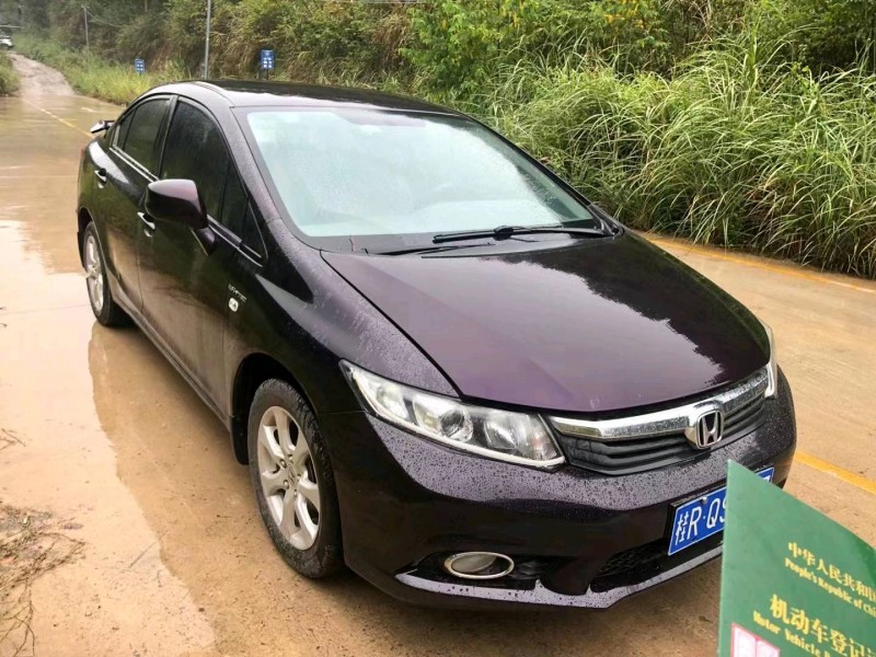 南宁14年本田思域1