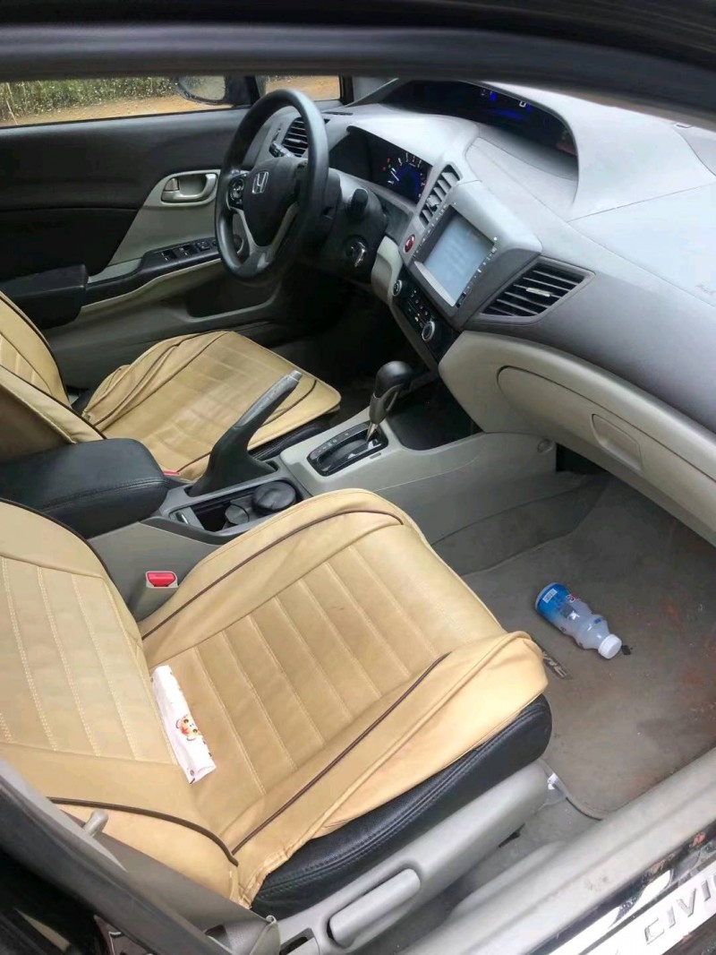 南宁14年本田思域6