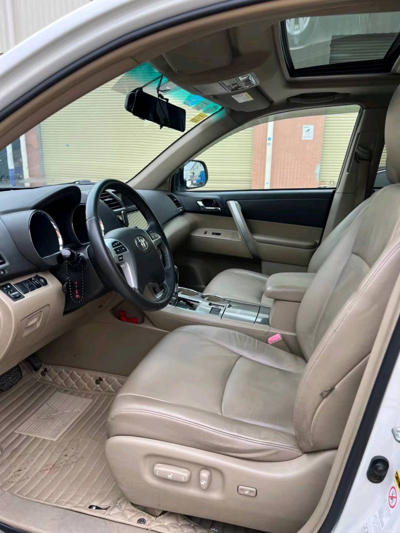 东莞13年丰田汉兰达4