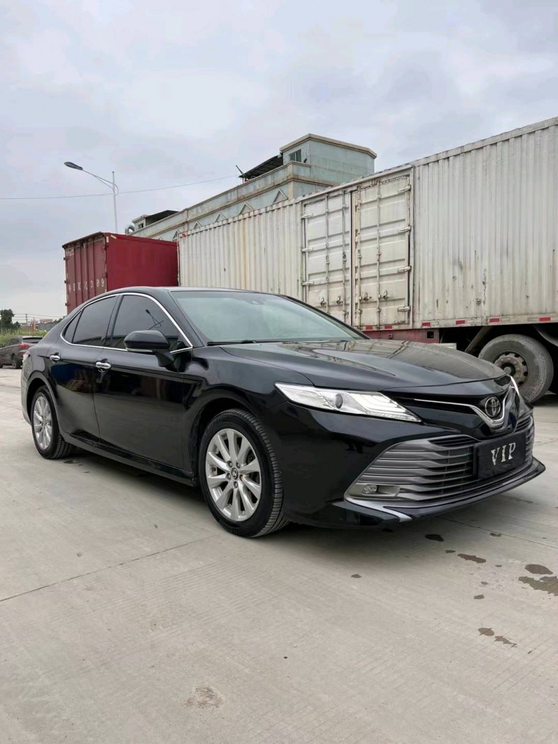 东莞18年丰田凯美瑞3