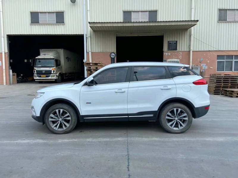 东莞18年吉利博越7