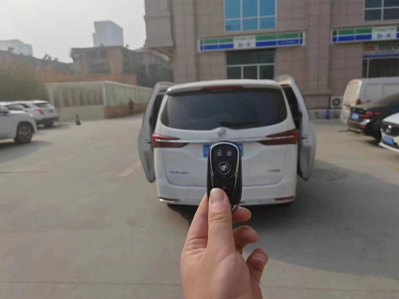 重庆21年别克GL86