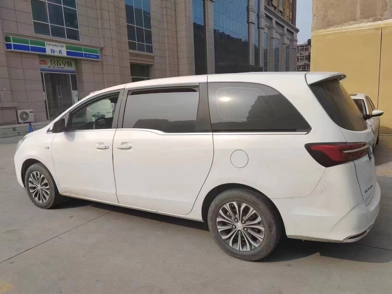 重庆21年别克GL84