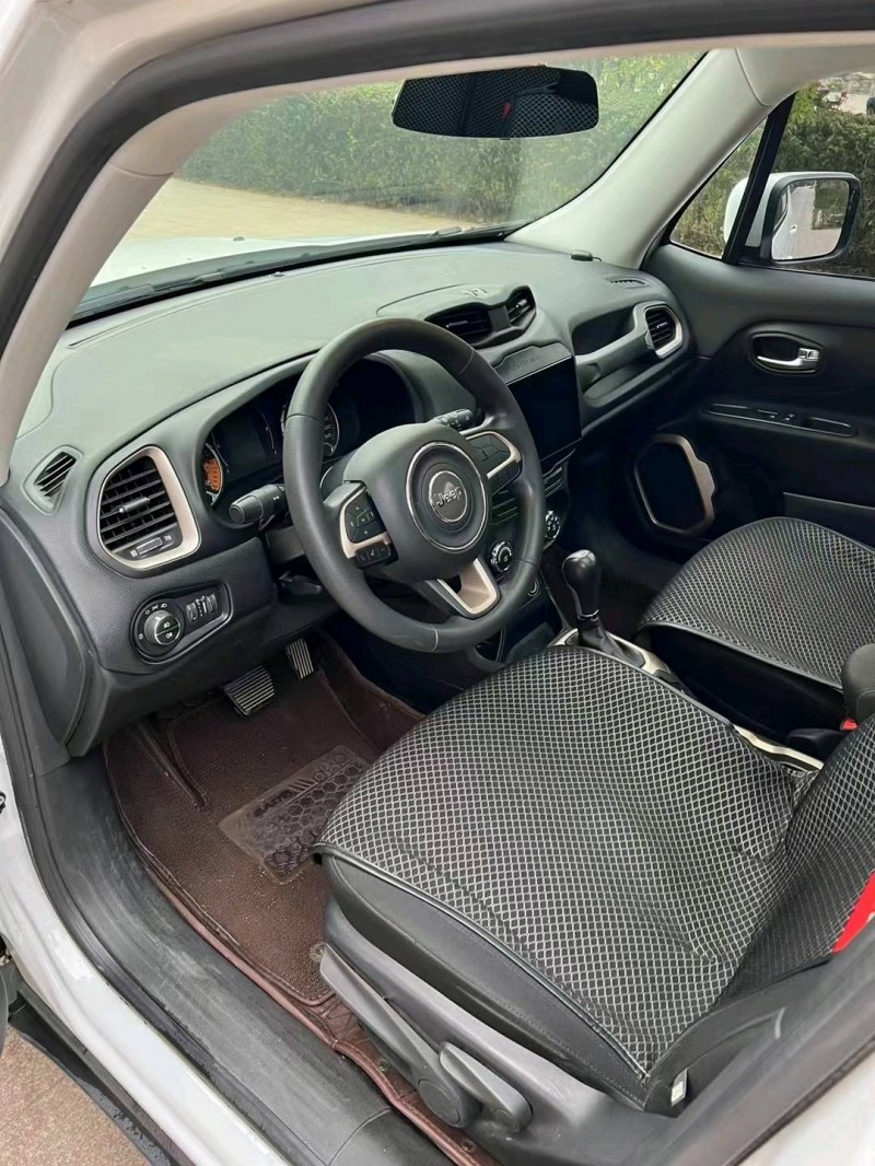 邢台18年Jeep自由侠5