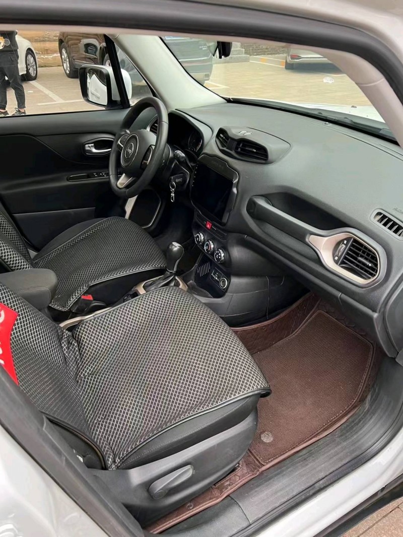 邢台18年Jeep自由侠6