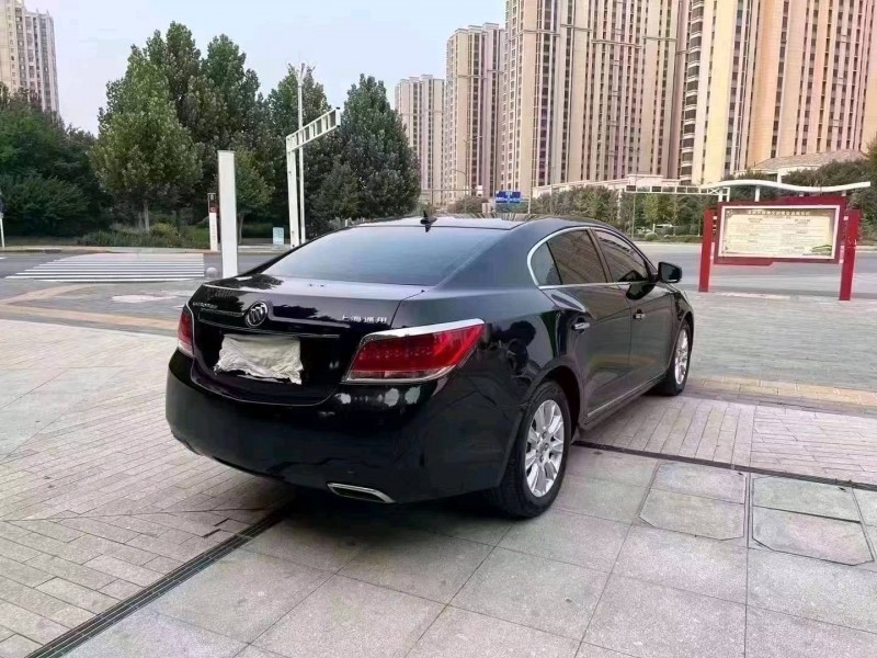 石家庄12年别克君越9