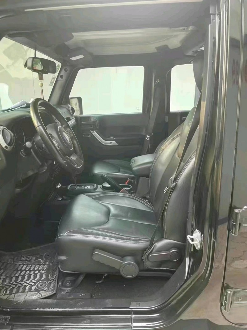 石家庄18年Jeep牧马人8