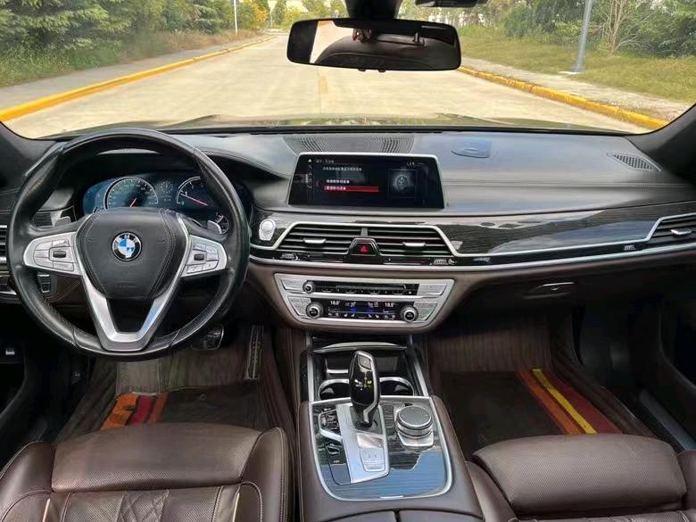 盐城18年宝马7系7