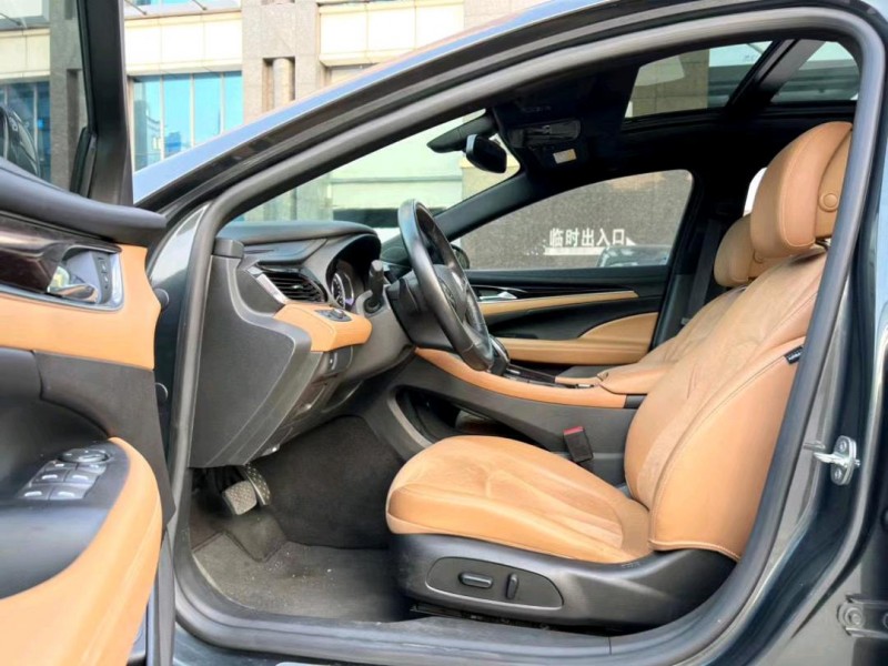 东莞17年别克君越7