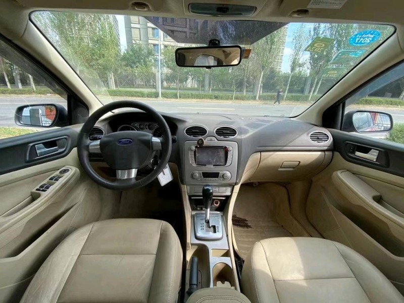 沈阳14年福特福克斯9