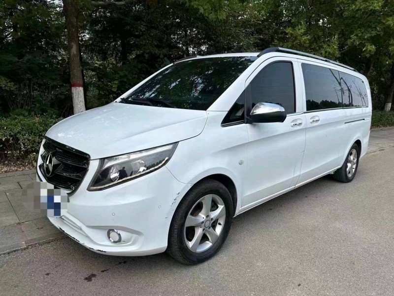 枣庄17年奔驰威霆8