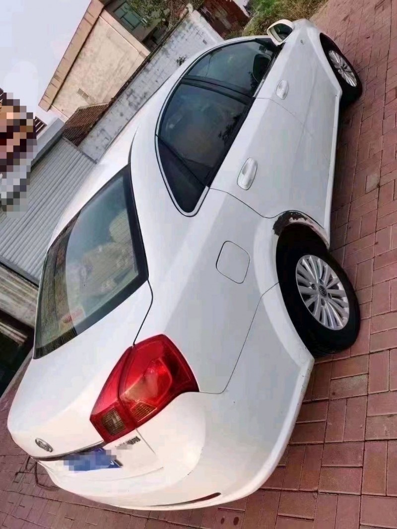 临沂16年别克凯越6