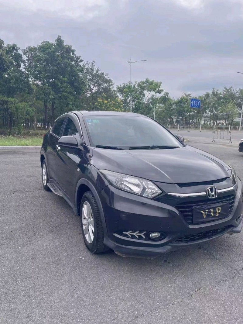 广州17年本田缤智2