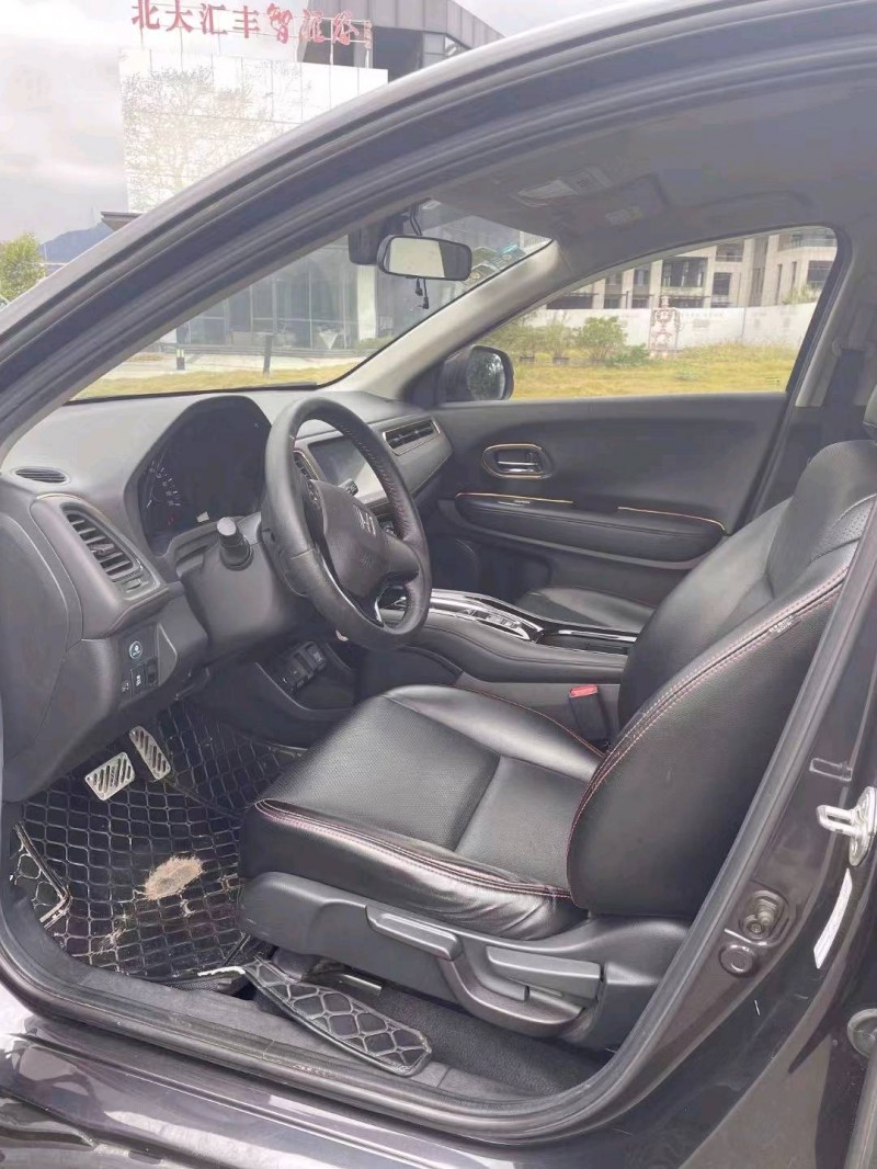 广州17年本田缤智5