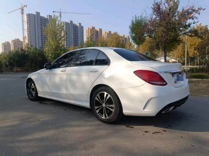 东营16年奔驰C8