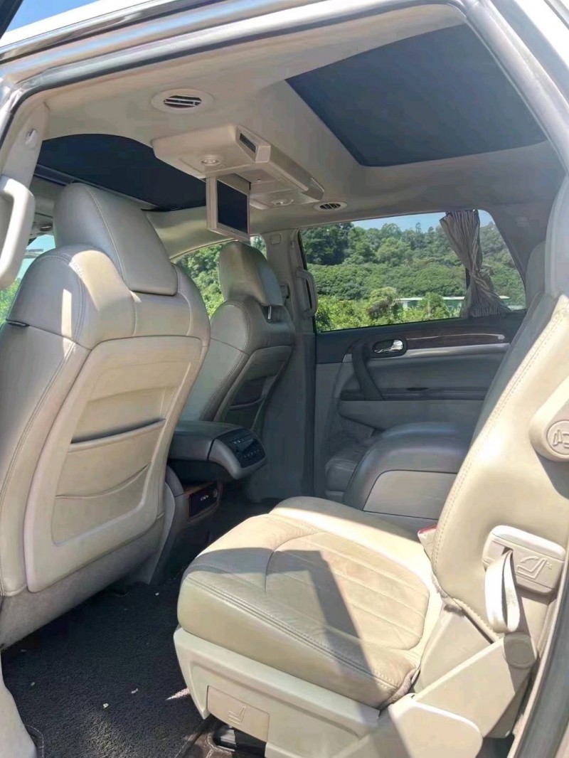 中山09年别克昂科雷6