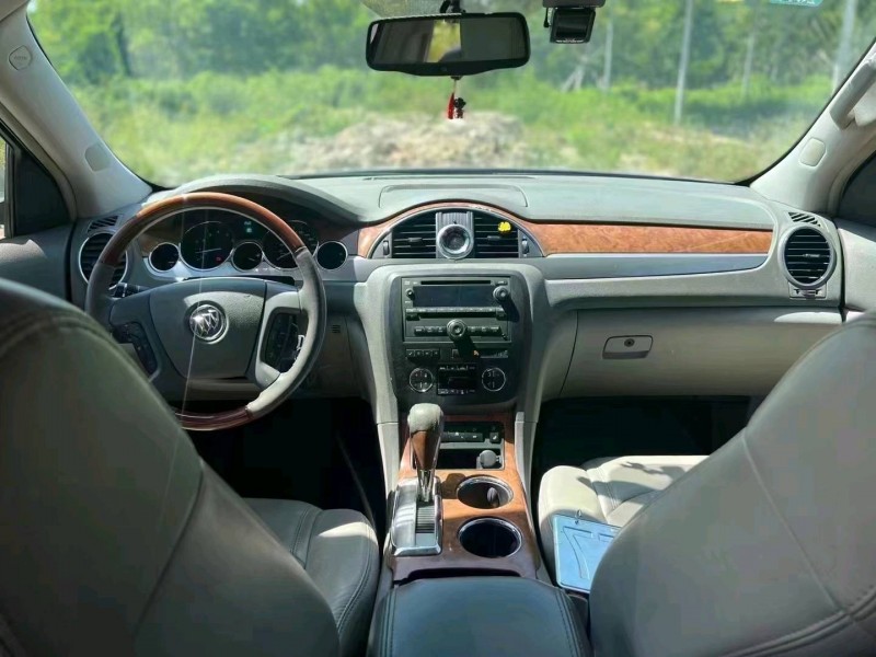 中山09年别克昂科雷7