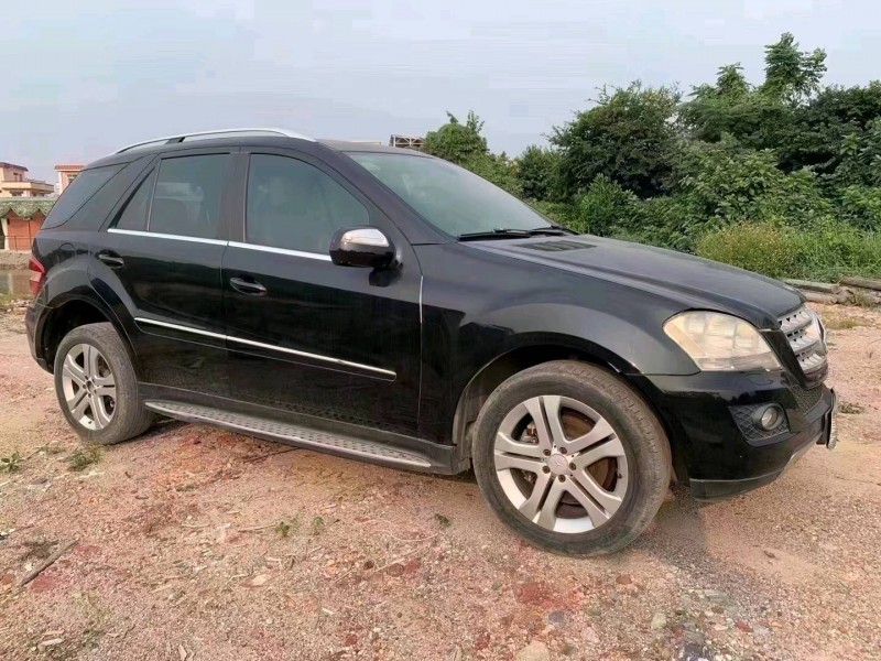 中山09年奔驰ML3