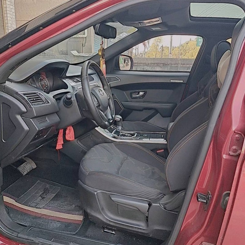 婁底15年陸風X75