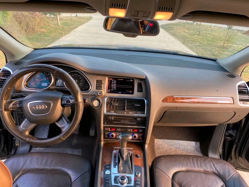 徐州12年奥迪Q77