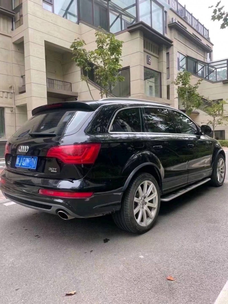 青岛13年奥迪Q73