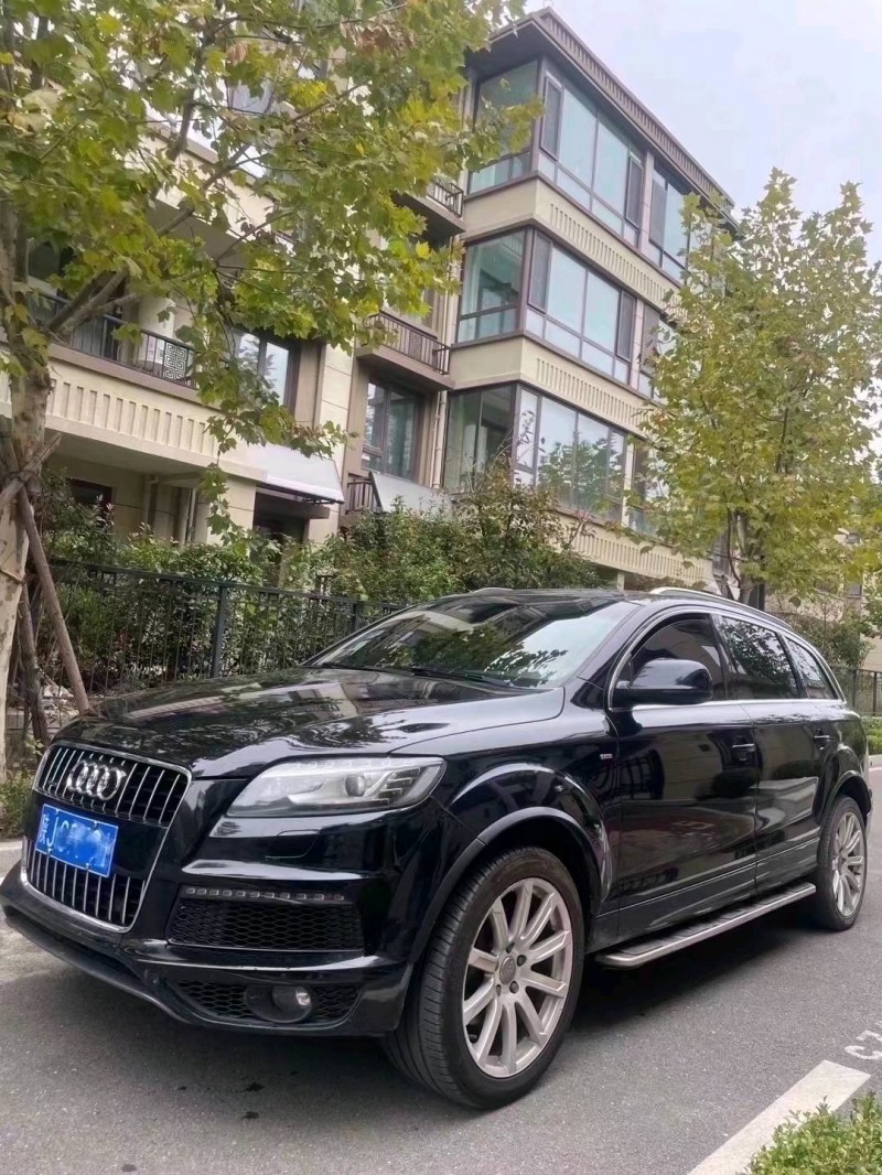 青岛13年奥迪Q74