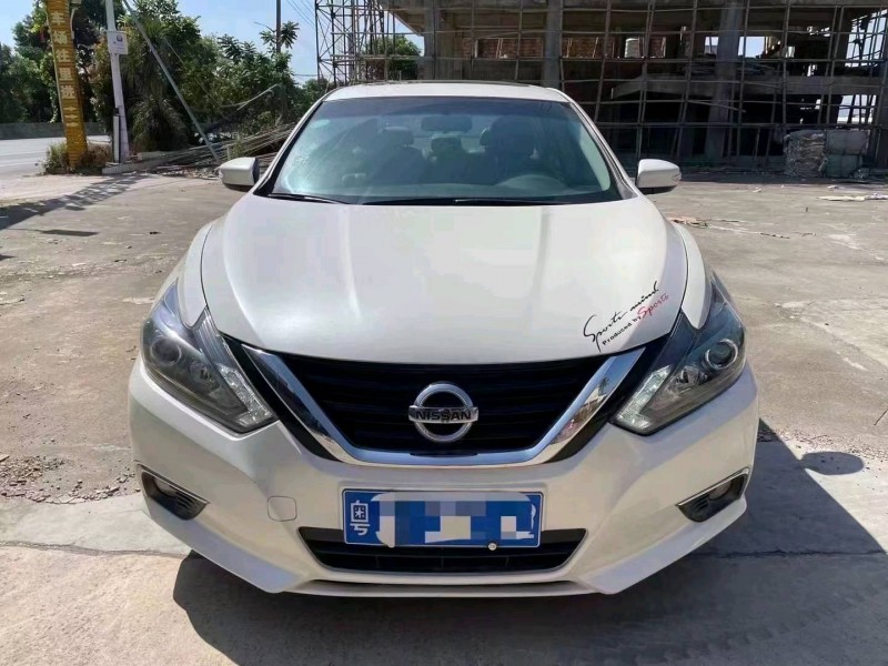 珠海18年日產天籟1