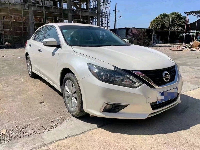 珠海18年日產天籟3