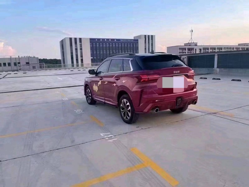 嘉興19年SWM斯威汽車G015
