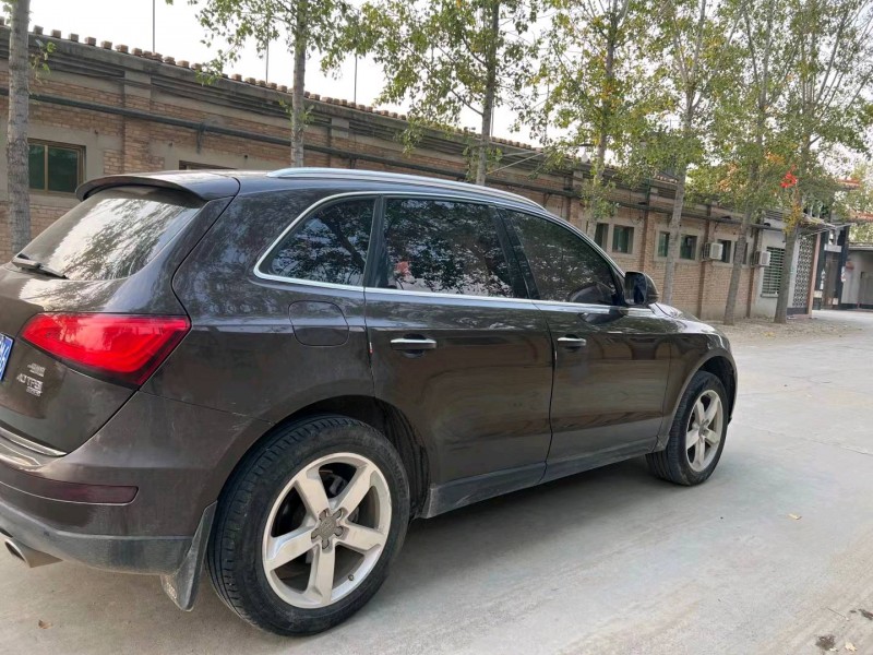 保定17年奥迪Q58