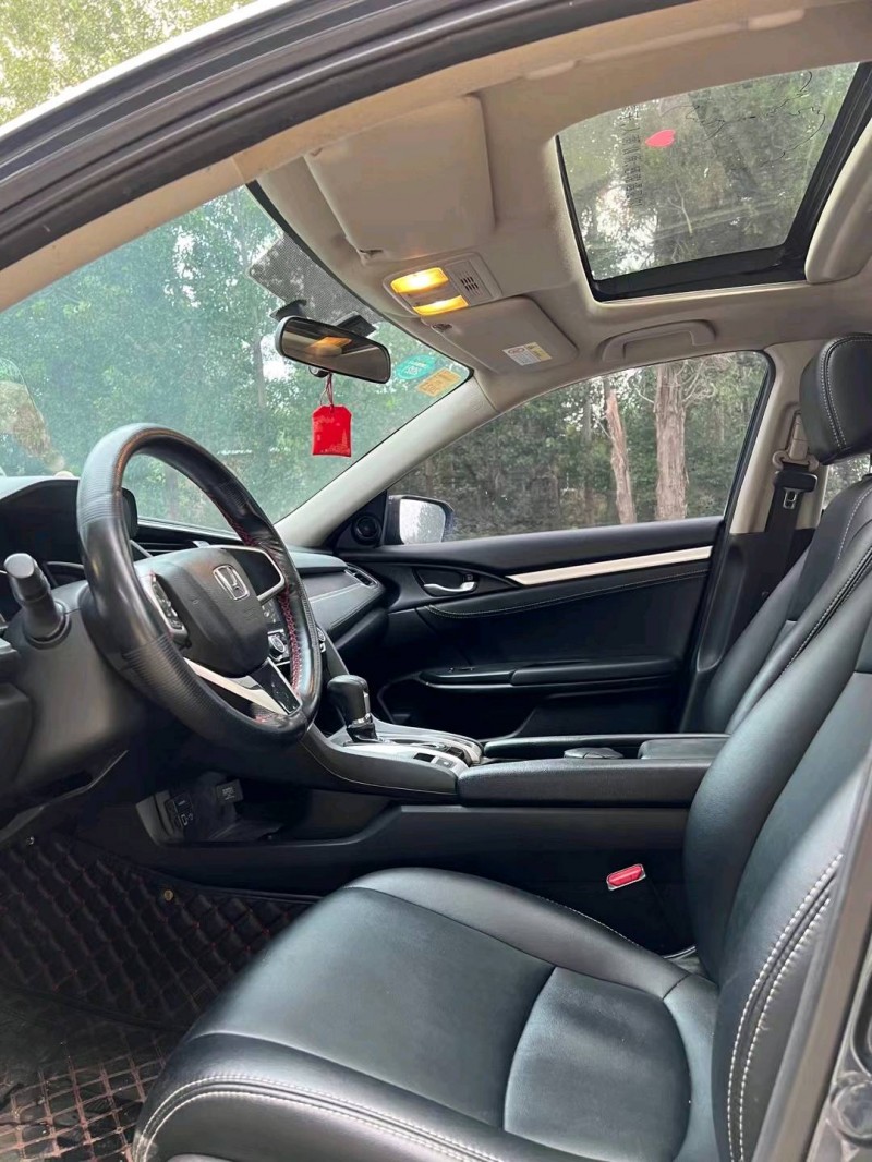 北京19年本田思域6