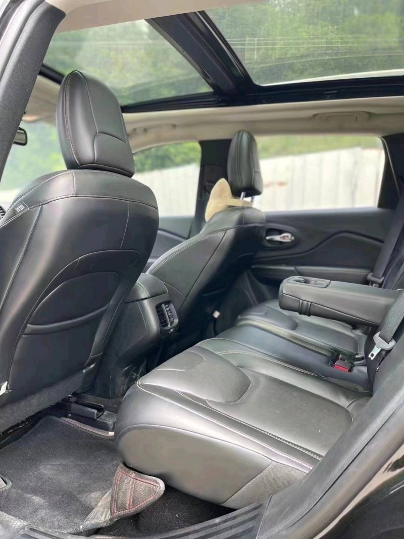 中山16年Jeep自由光3