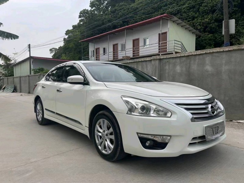 中山14年日产天籁3