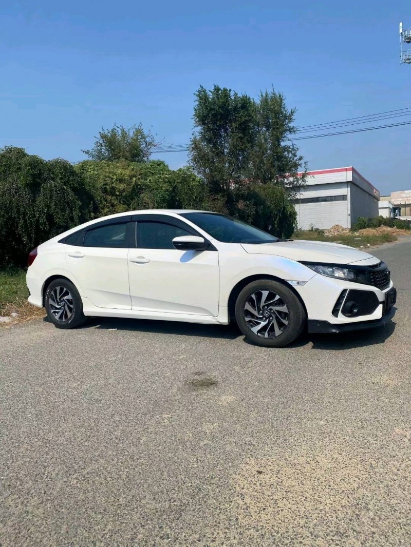 沈阳16年本田思域8