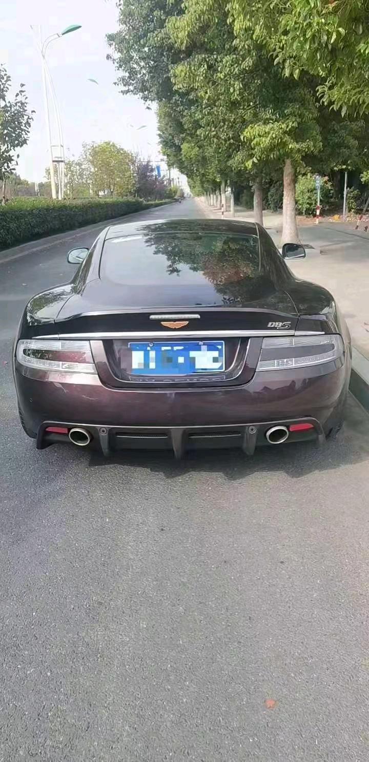 嘉興14年阿斯頓·馬丁Rapide4
