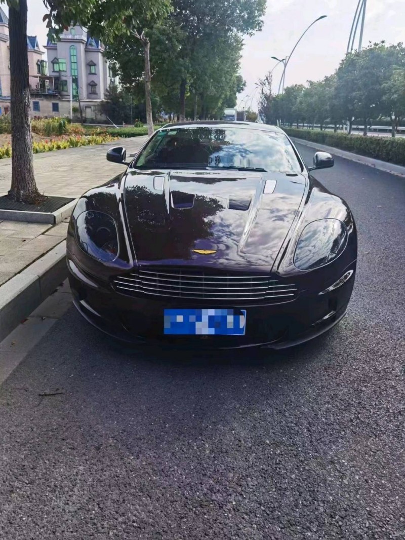 嘉興14年阿斯頓·馬丁Rapide9