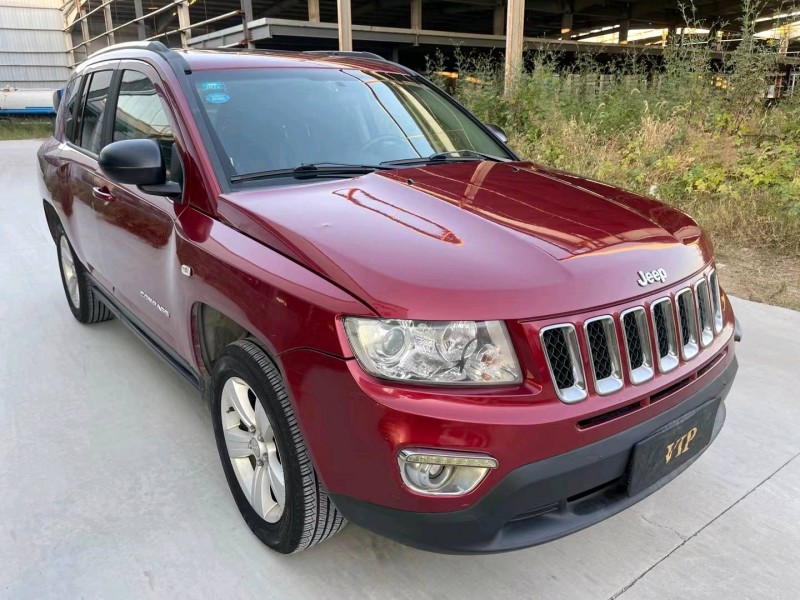 济宁13年Jeep指南者3