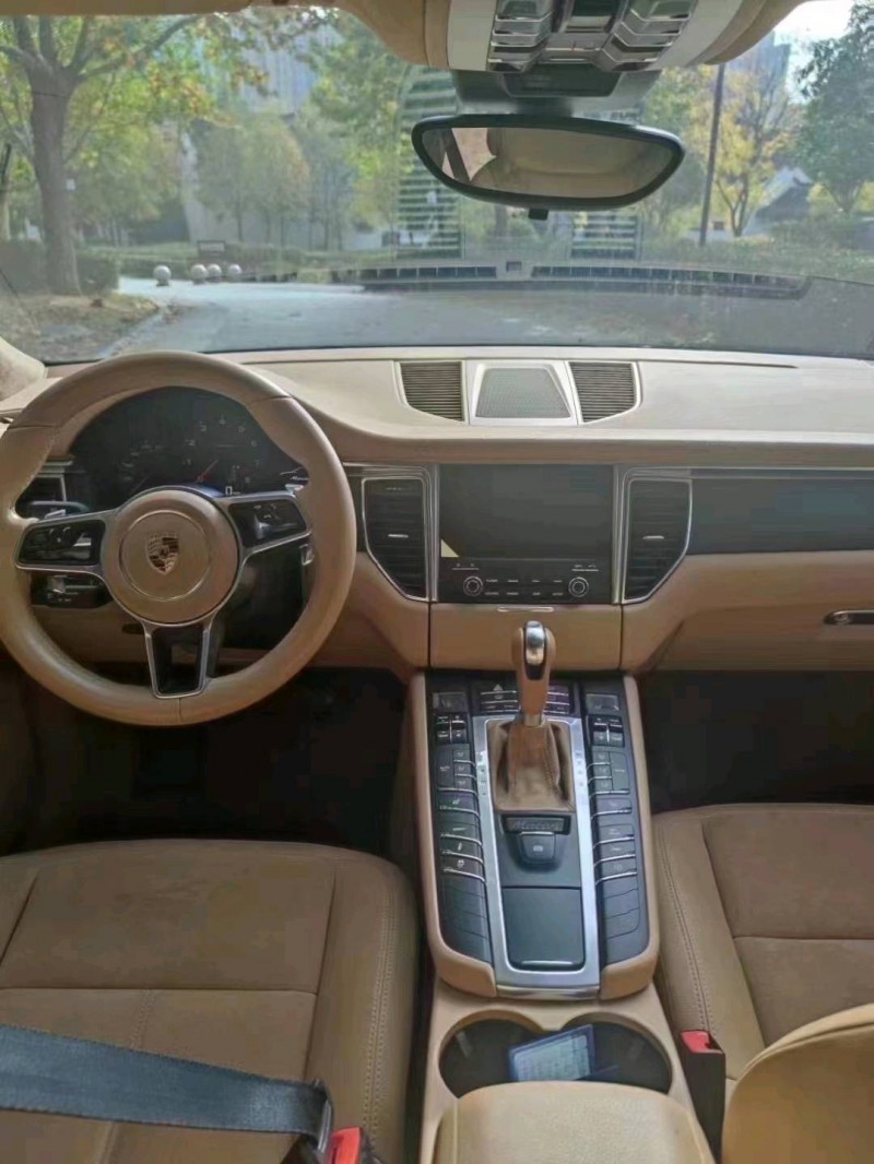 东营16年保时捷Macan5