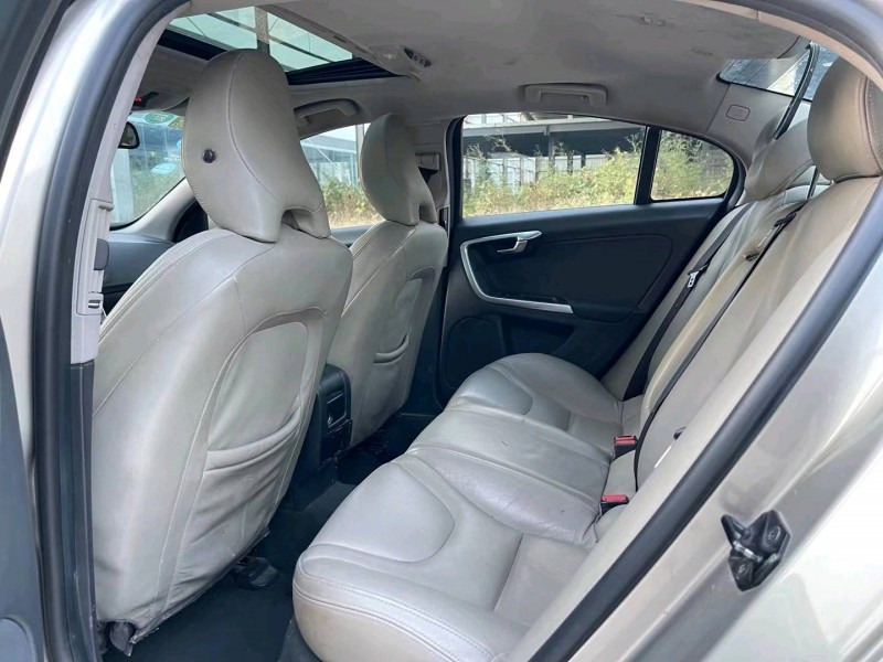 济宁11年沃尔沃S60L6