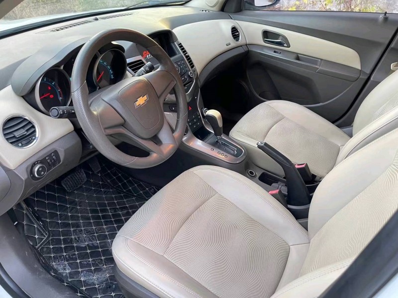 济宁16年雪佛兰科鲁兹6