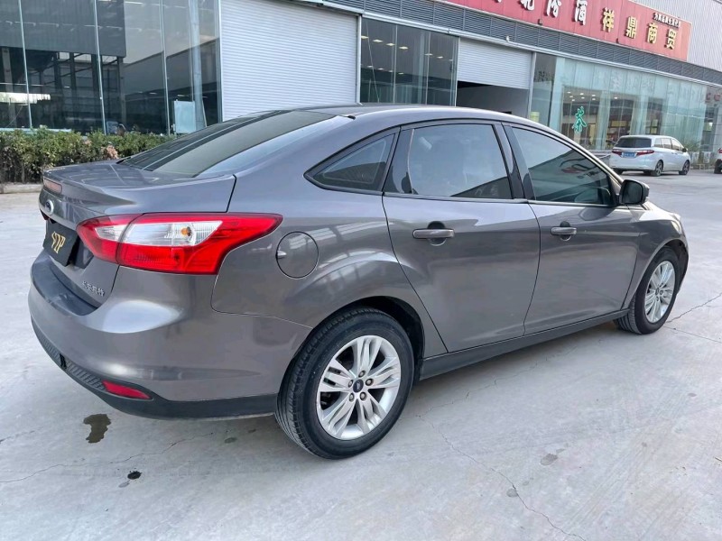 济宁15年福特福克斯2