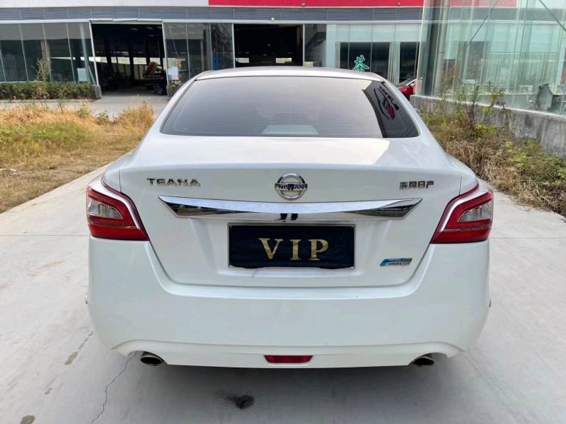 济宁13年日产天籁5