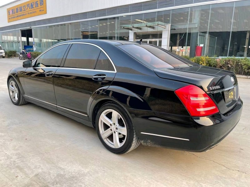 济宁11年奔驰S7