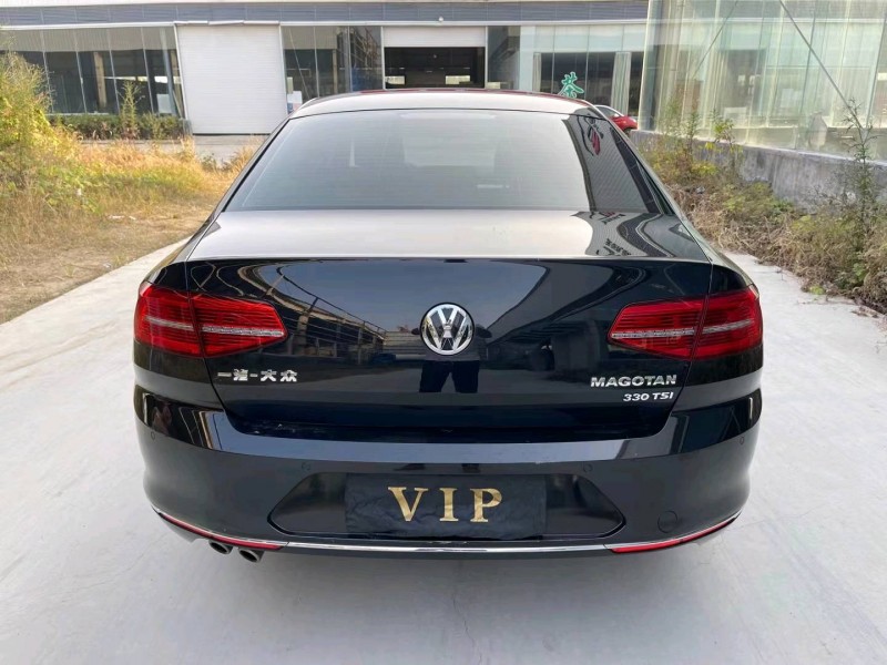 济宁19年大众迈腾9