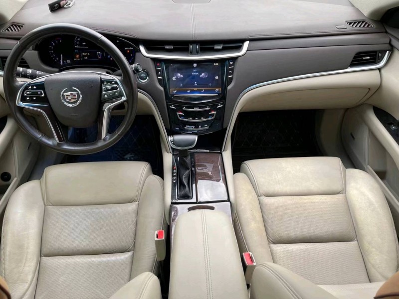 济宁13年凯迪拉克XTS5