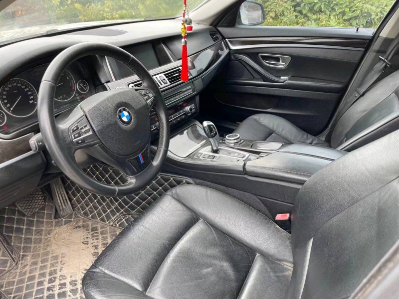 济宁13年宝马5系6